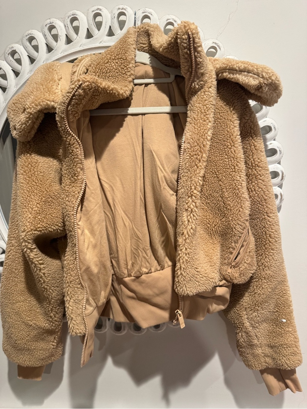 ALO Yoga Tan Teddy Sherpa Zip Jacket
